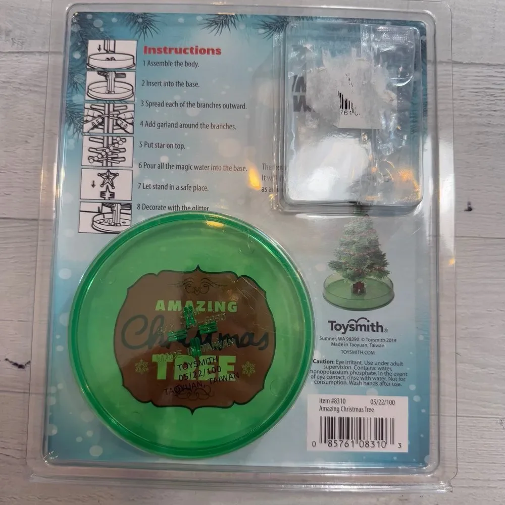 Toysmith‎ Amazing Christmas tree grow a tree NEW